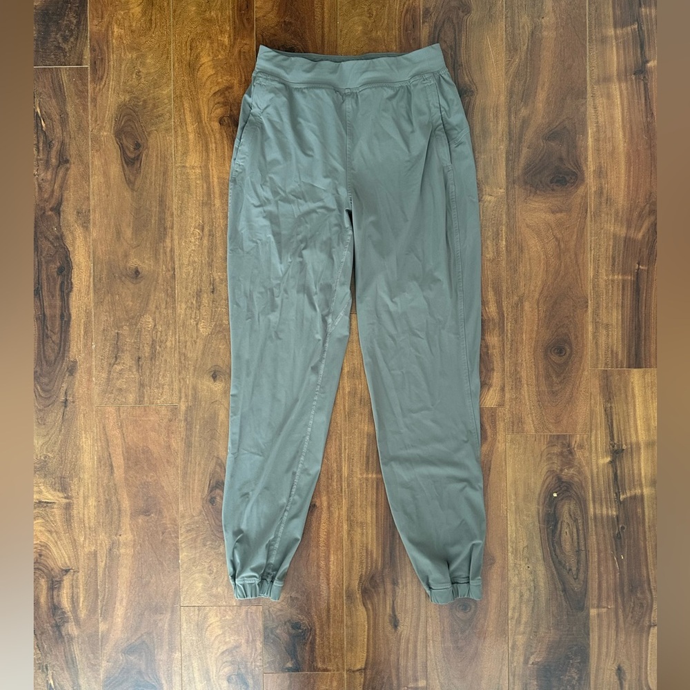 Lululemon Green Jogger Pants